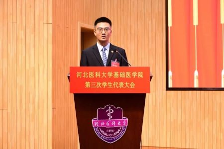 張澤鵬1.jpg